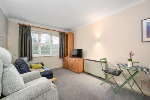 1 bedroom retirement property for sale, Monument Hill, Weybridge, KT13