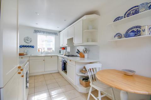 3 bedroom link detached house for sale, Grove Road, Lymington, SO41