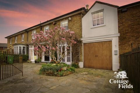 5 bedroom link detached house for sale, Churchfield Path, Cheshunt, EN8 - Elegant Georgian Residence with Annex and Expansive Garden in Cheshunt, Herts