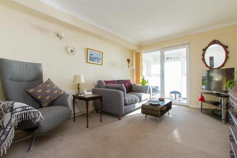 1 bedroom retirement property for sale, Esplanade, Seaford BN25
