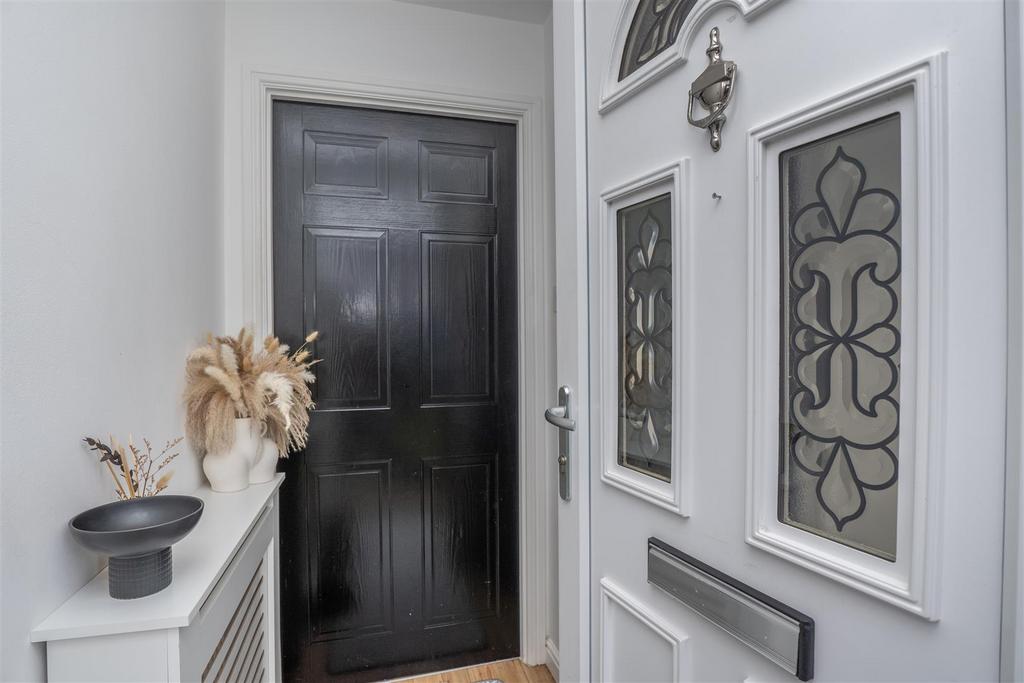 Berryhill Crescent, Wishaw ML2 3 bed end of terrace house for sale £