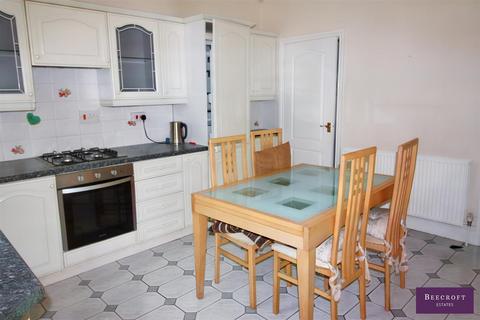 8 Park Hill, Darfield, Barnsley, S73 9HD