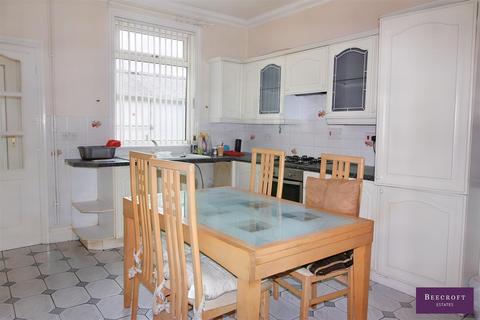 8 Park Hill, Darfield, Barnsley, S73 9HD