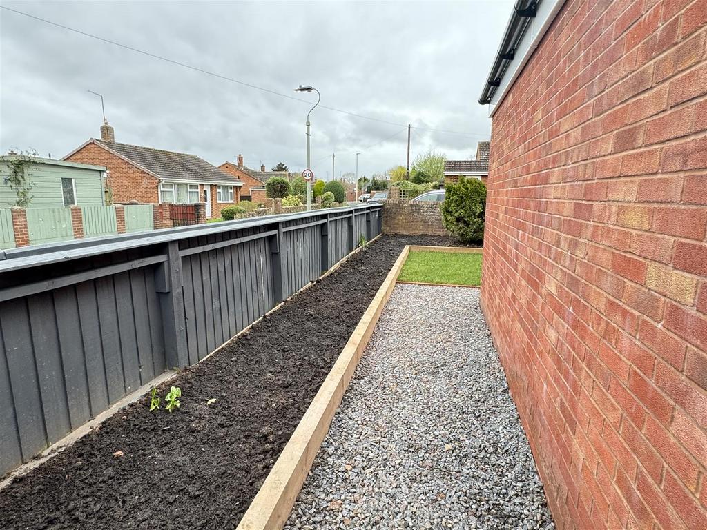 Side garden