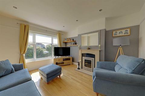 4 Bramber Road, Worthing, BN14 8QB