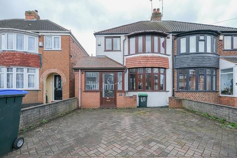 3 bedroom semi-detached house to rent, Jayshaw Avenue, Great Barr