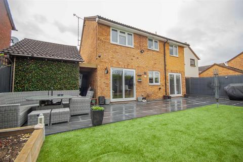 4 bedroom detached house for sale, Rembrandt Grove, Springfield, Chelmsford