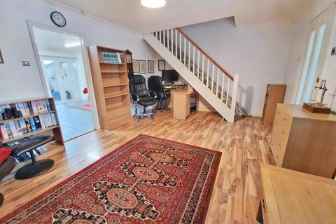 40 Gregory Close, Pencoed, Bridgend, CF35 6RF