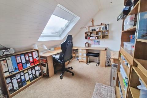 40 Gregory Close, Pencoed, Bridgend, CF35 6RF