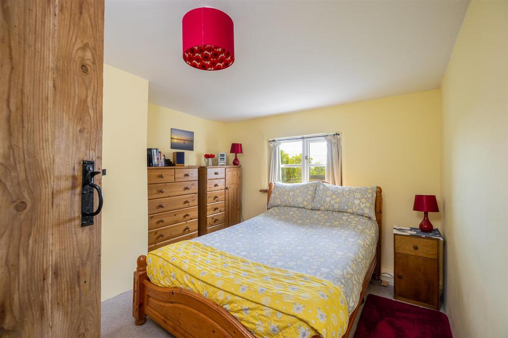 Steps Cottage  WEB USE-3.jpg