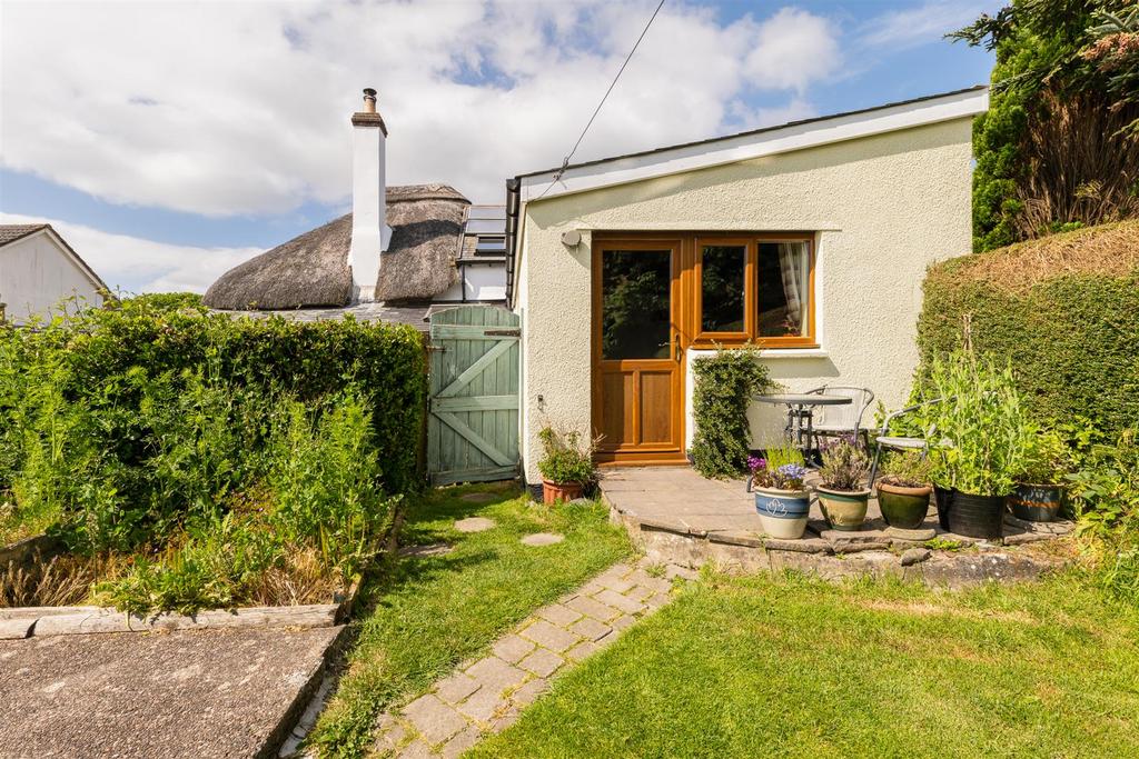Steps Cottage  WEB USE-23.jpg