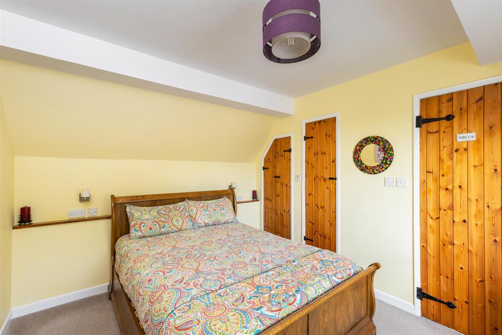 Steps Cottage  WEB USE-11.jpg