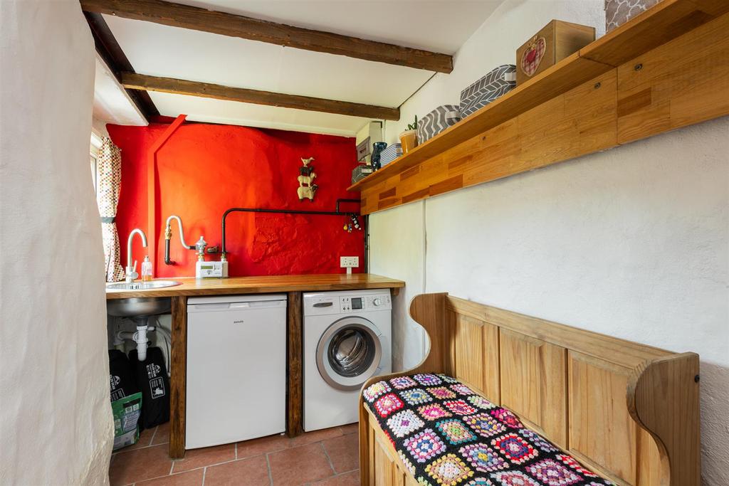 Steps Cottage  WEB USE-15.jpg