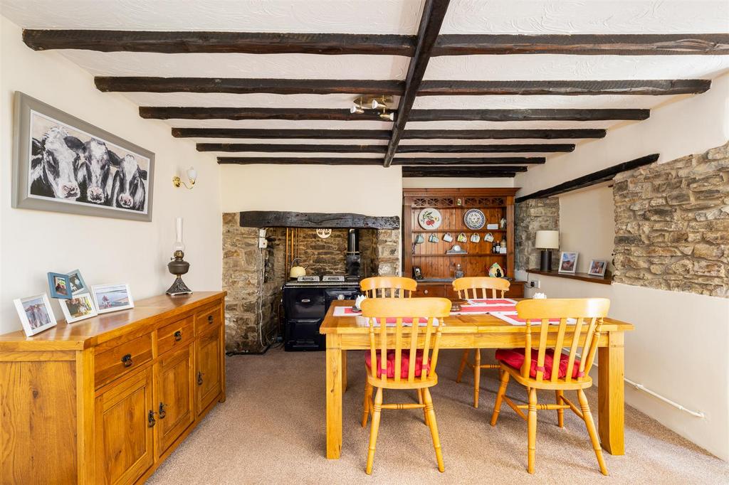 Steps Cottage  WEB USE-7.jpg