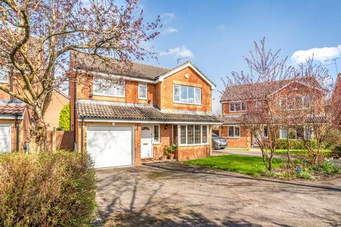 4 bedroom detached house for sale - Sandringham Close, Knightwood Park, Chandlers Ford