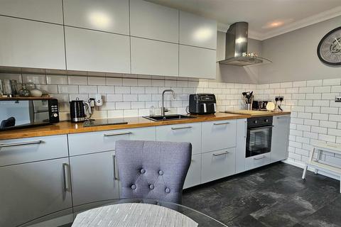 2 bedroom apartment for sale - Humber Street, Hilton