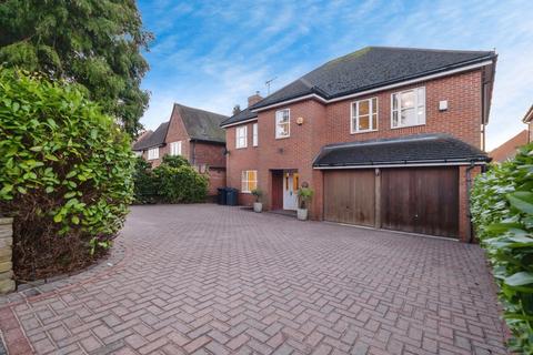 5 bedroom detached house to rent - St Bernards Road, Sutton Coldfield, West Midlands