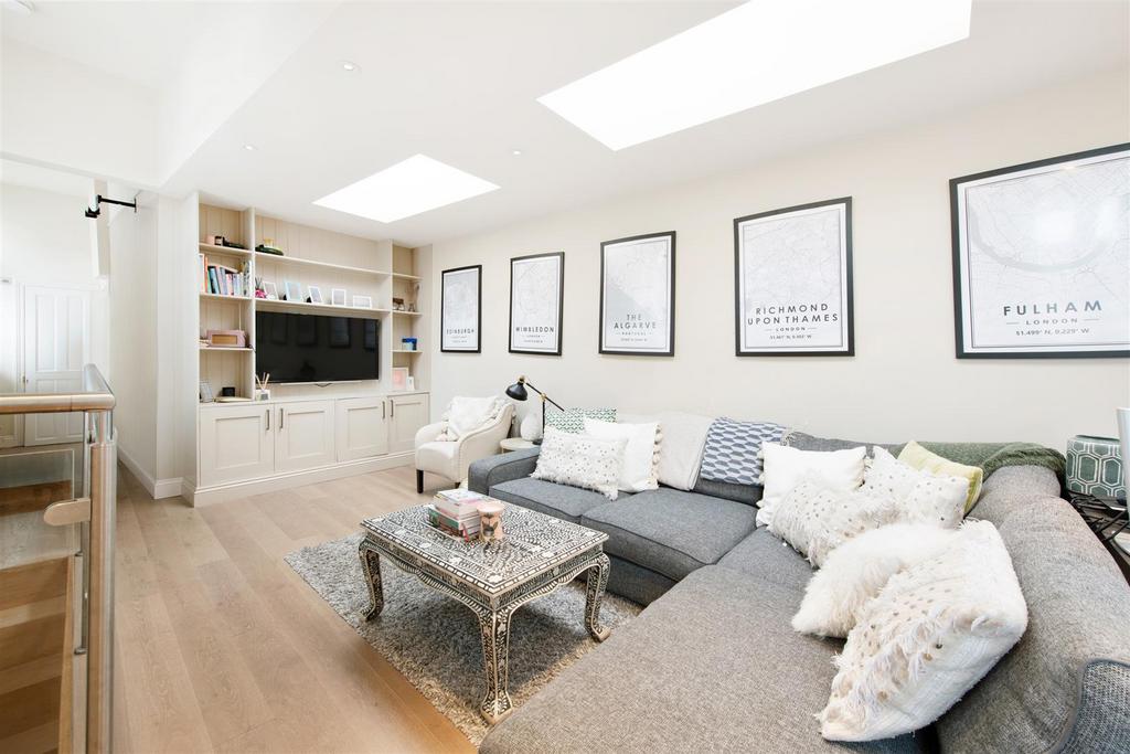 Perrymead Street, Peterborough Estate... 2 bed house for sale £775,000