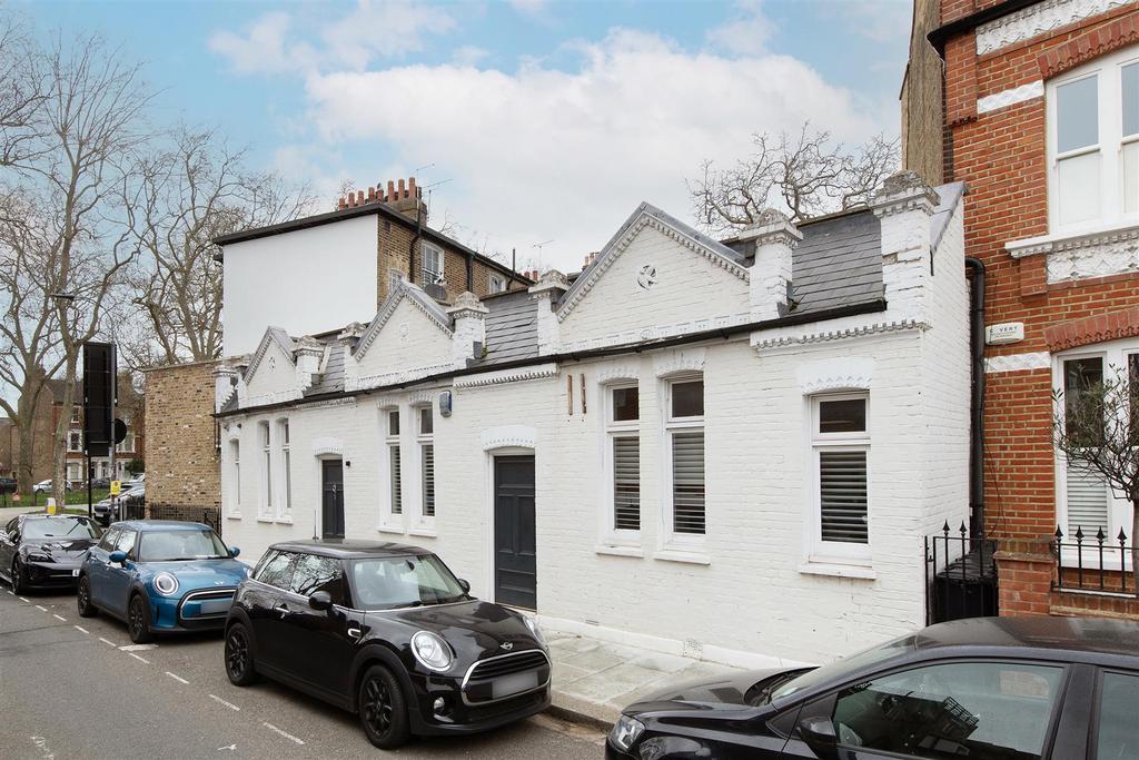Perrymead Street, Peterborough Estate, SW6 2 bed house for sale £775,000