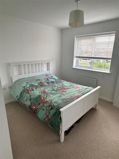 18 Weaver Crescent, Tiverton, EX16 5FG