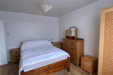 2 bedroom maisonette to rent - Barncroft Road, Loughton