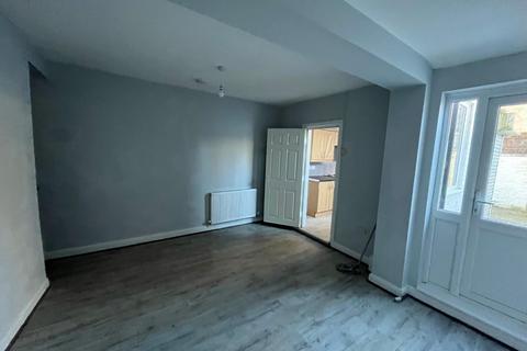 3 bedroom flat to rent - Lugsmore Lane, St. Helens