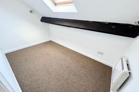 2 bedroom flat to rent - Barugh Green Road, Barugh Green, Barnsley, S75 1JT