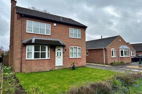 4 bedroom house to rent - Forest Close, Wigginton, York