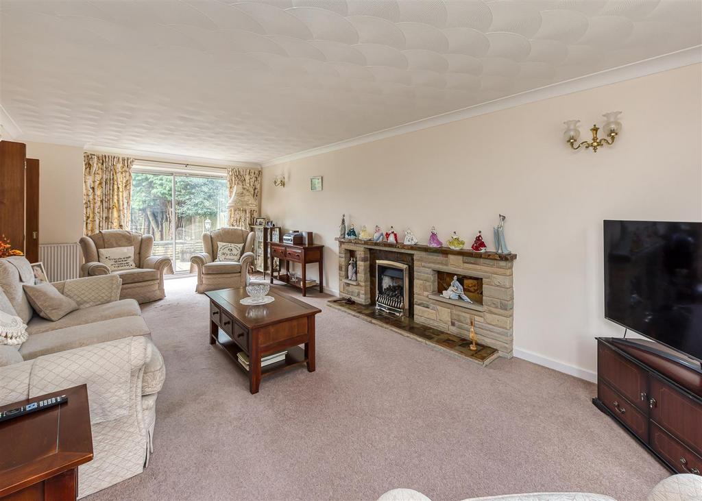 1 Mountwood Covert-lounge1.jpg