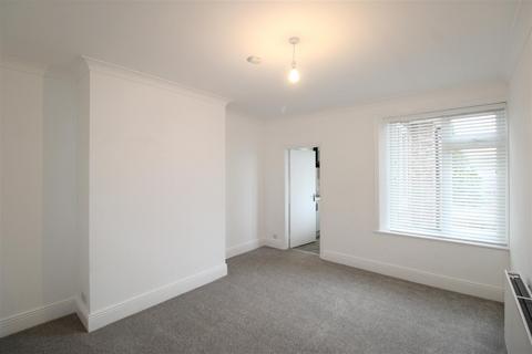 3 bedroom apartment to rent - Bosworth Gardens, North Heaton, Newcastle Upon Tyne