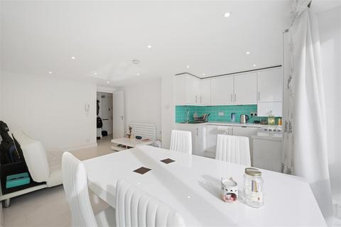 1 bedroom flat for sale, Willesden Lane, Brondesbury Park, NW6