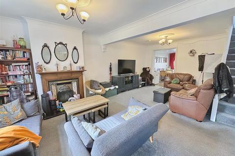 112 Chandos Road, London, E15 1TT