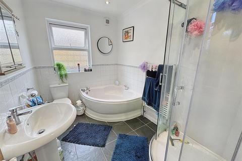 112 Chandos Road, London, E15 1TT