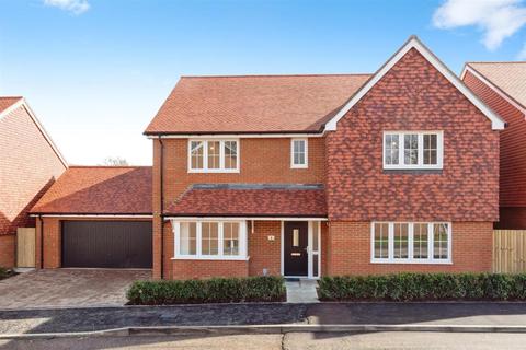 5 bedroom detached house for sale - The Blenheim, Pearmain Place