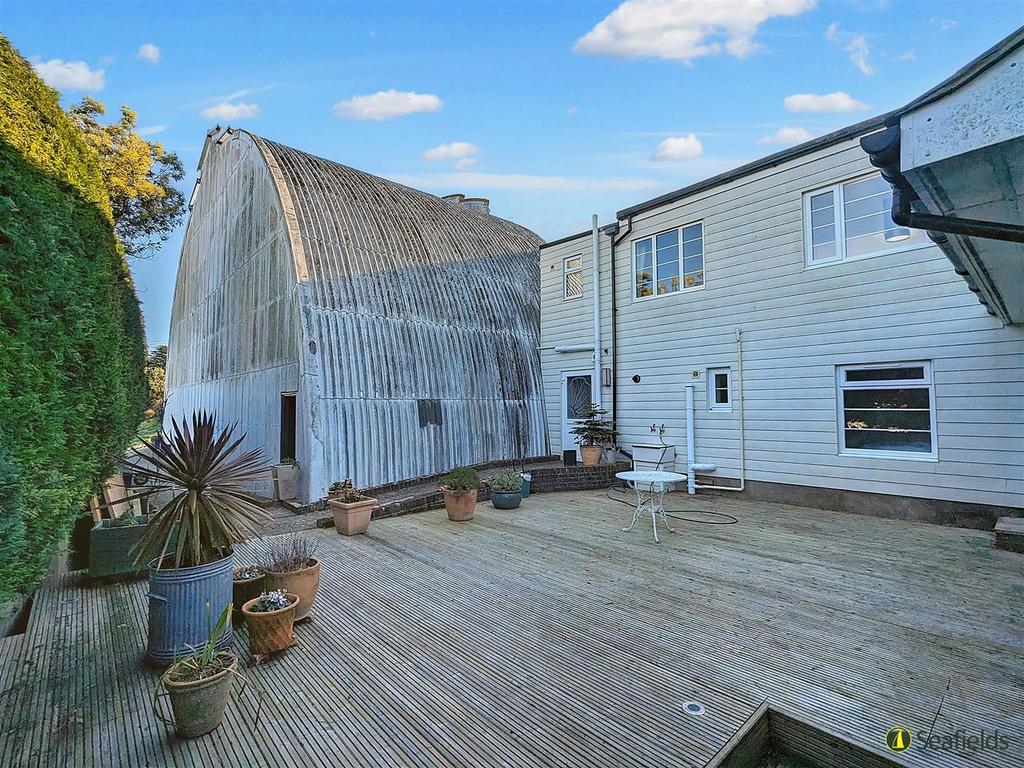 Deck  front