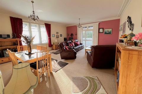 2 bedroom apartment for sale, Freshwater Bay, Isle of Wight