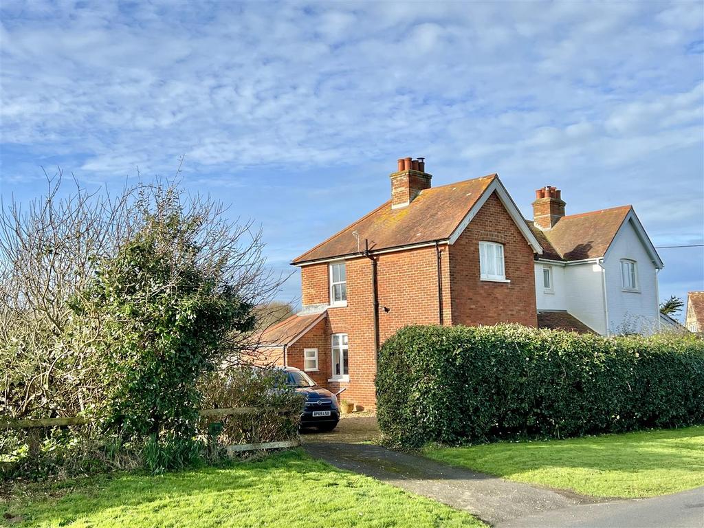 Brook, Isle of Wight 3 bed semi-detached house for sale - £350,000