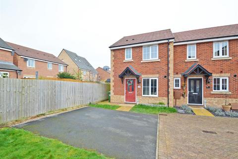 3 bedroom end of terrace house for sale - Murrell Way, Shrewsbury