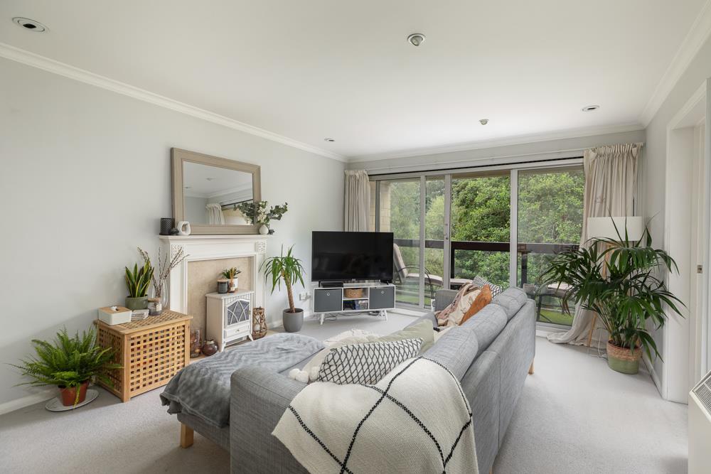 33 Pitman Court-7.jpg