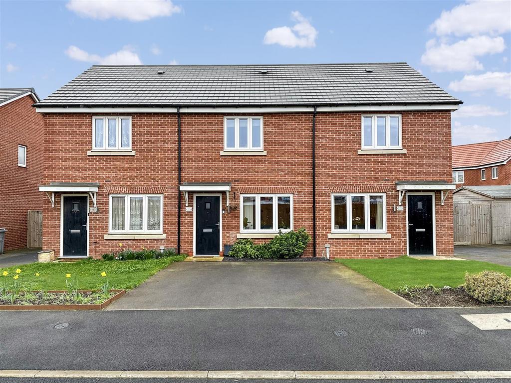 Flaxley Lane, Middlebeck, Newark 2 bed terraced house for sale £195,000