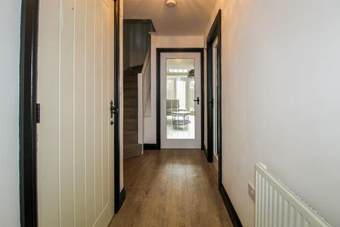 12 Balne Mill Grove, Wakefield, WF2 0FL