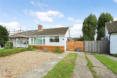 2 bedroom semi-detached bungalow to rent, Greenways, Pagham