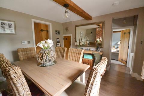 Sunbury Cottage Oxton Road, Southwell, NG25 0NH