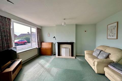 2 bedroom semi-detached bungalow for sale - Lockwood Close, Kingsthorpe, Northampton NN2