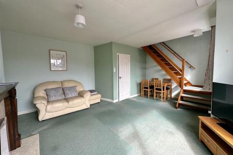 67 Lockwood Close, Northampton, NN2 7SS