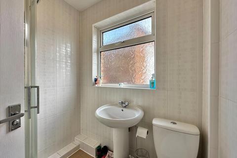 67 Lockwood Close, Northampton, NN2 7SS