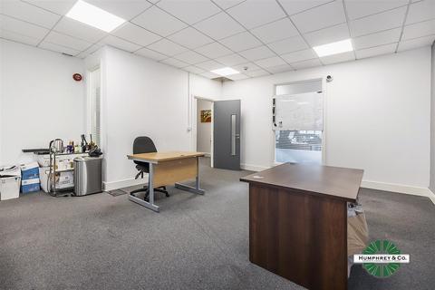 Office to rent, Bourne Court Unity Trading Estate