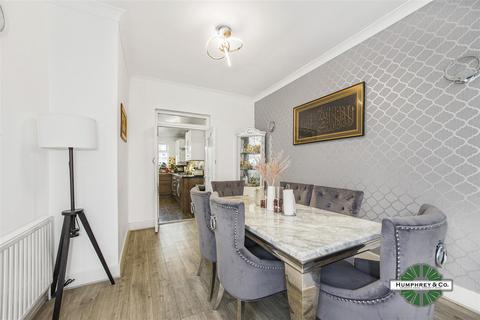 4 bedroom terraced house for sale, Liverpool Road, London