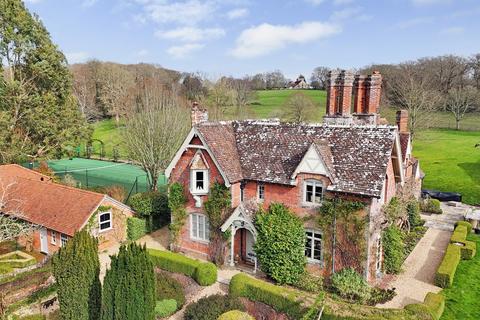 6 bedroom country house for sale - Church Lane, Boldre, Lymington, SO41