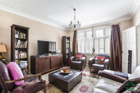 5 bedroom end of terrace house for sale, St. Peter's Avenue, London